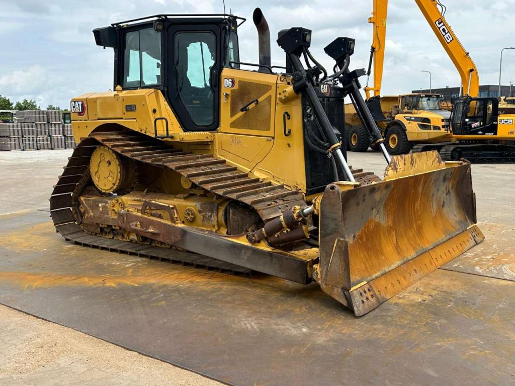 Caterpillar D6 LGP Photo 7