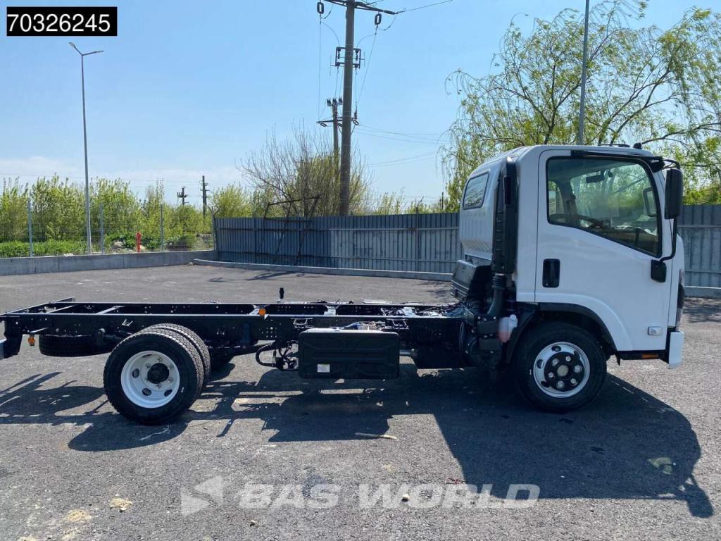 Isuzu M30 5.2 4X2 Photo 8