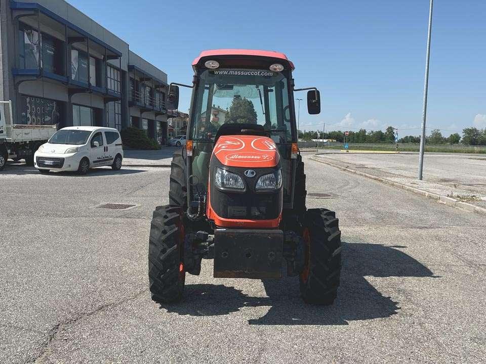 Kubota M8540 4x4 Photo 17