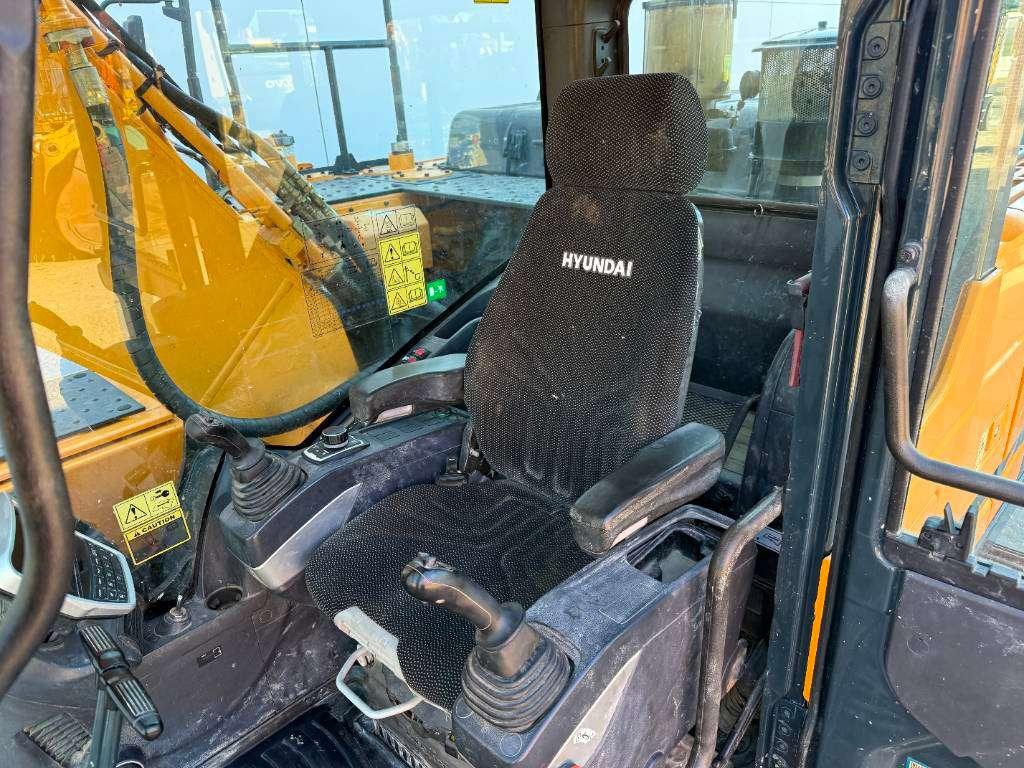 Hyundai HX220L - 360° Camera / Automatic Greasing Photo 8