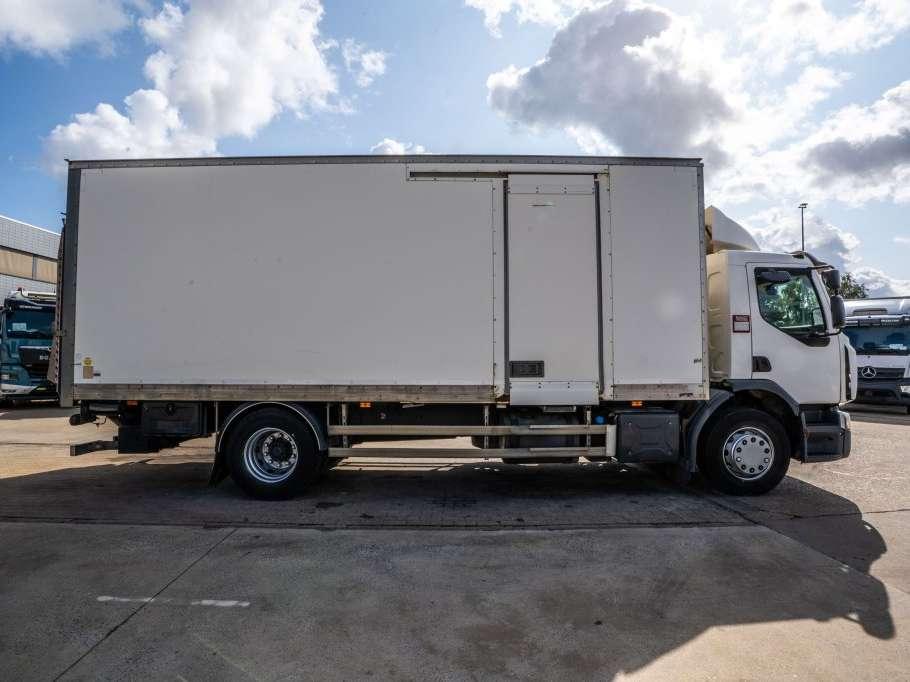 Renault D 19 WIDE 320 DXI DHOLLANDIA 2t Photo 3