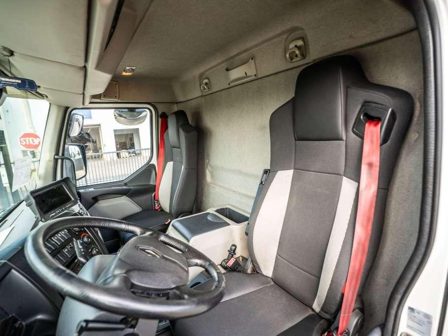 Renault D 19 WIDE 320 DXI DHOLLANDIA 2t Photo 8