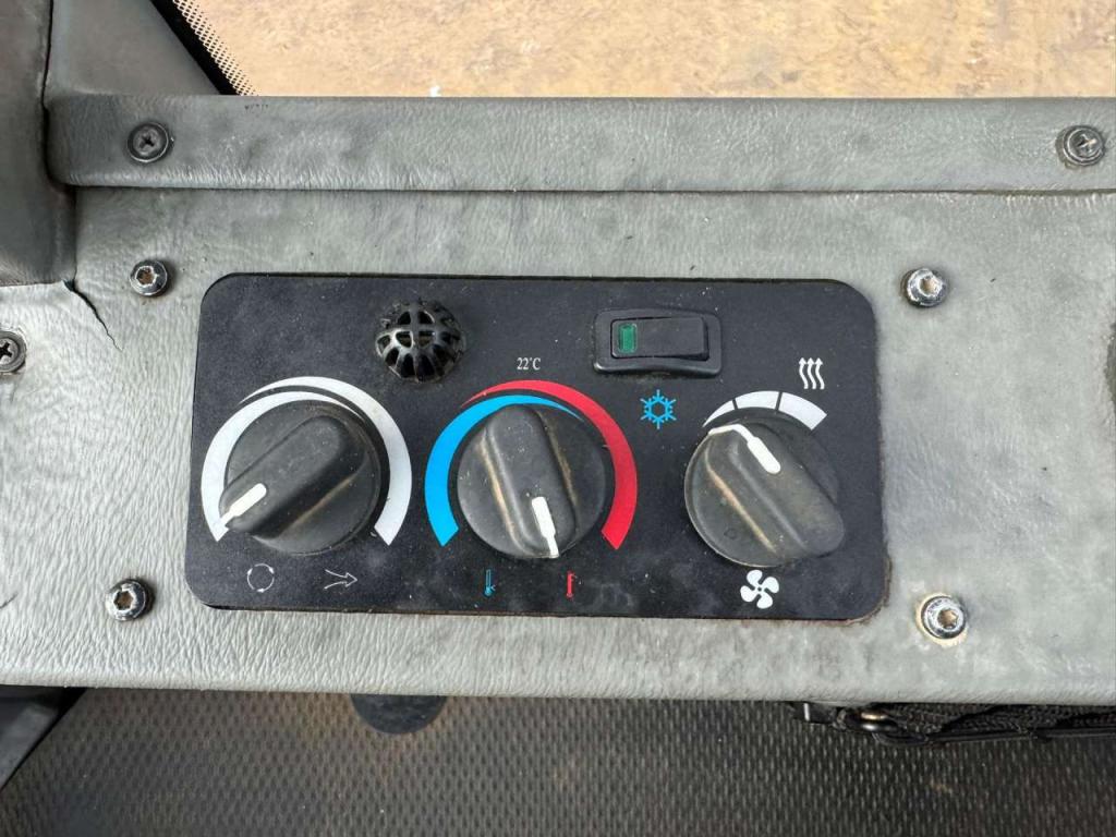 Dynapac CA302PD (13.6t) Photo 21