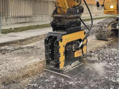 EMM Piastra vibrante 70/100 q.li sold by EMM Company srl