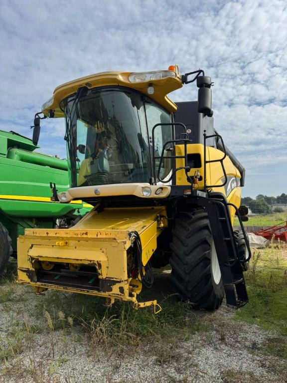 New Holland CX780 Photo 1