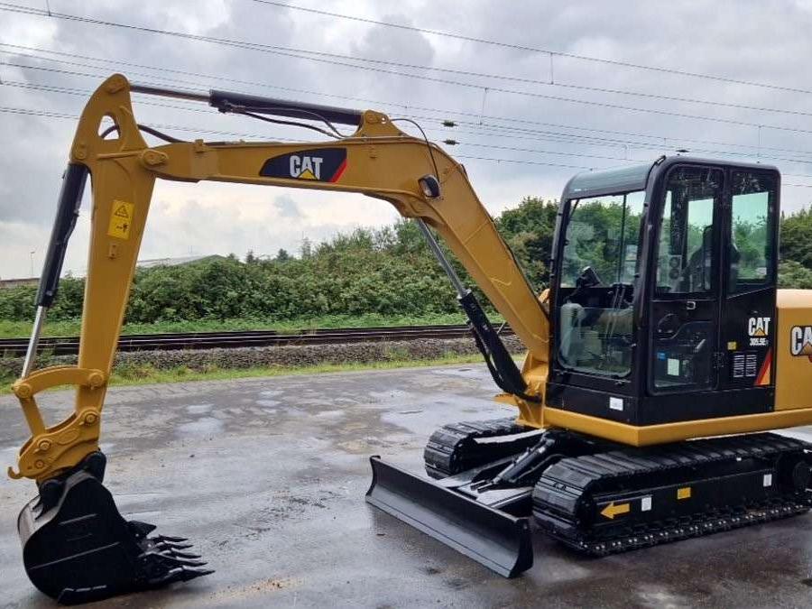 Caterpillar 305.5E2 Photo 2