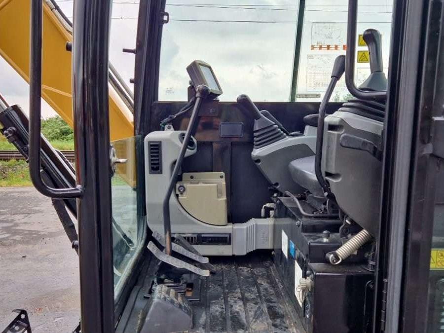 Caterpillar 305.5E2 Photo 7