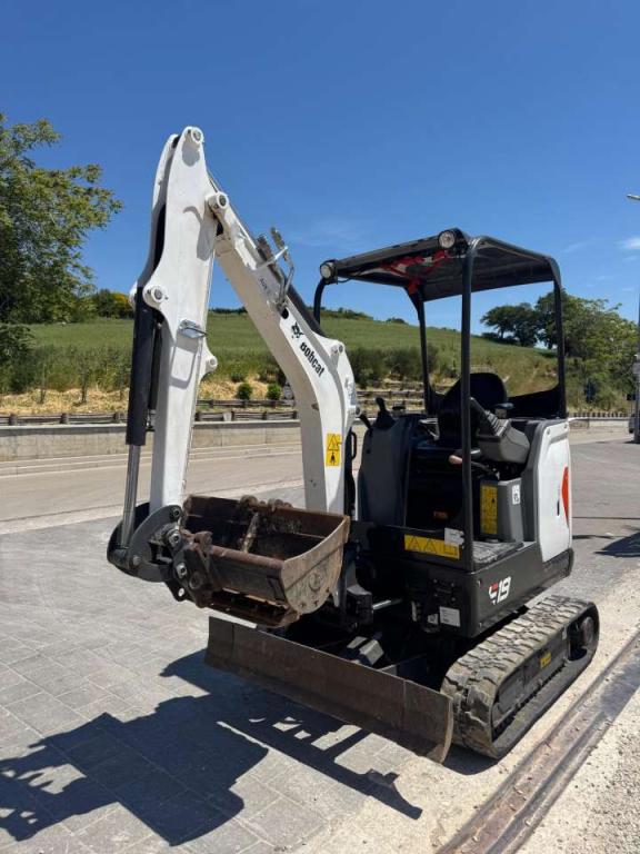Bobcat E19 Photo 1