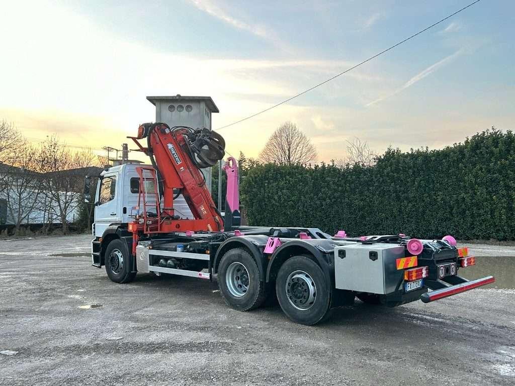 Mercedes-Benz AXOR 2533 Photo 3