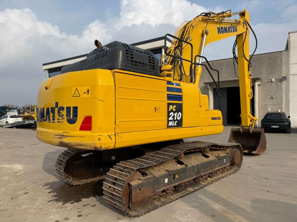 Komatsu PC210 NLC-11 Photo 5