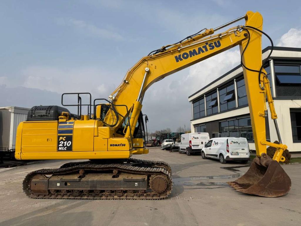 Komatsu PC210 NLC-11 Photo 6