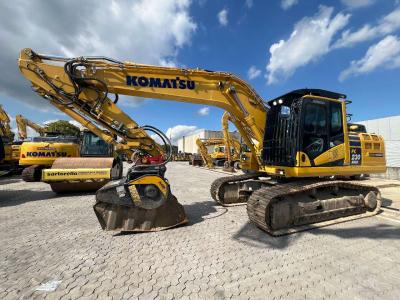 Komatsu PC230NHD-11E0 sold by Varini Srl