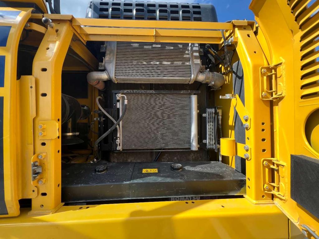 Komatsu PC230NHD-11E0 Photo 24