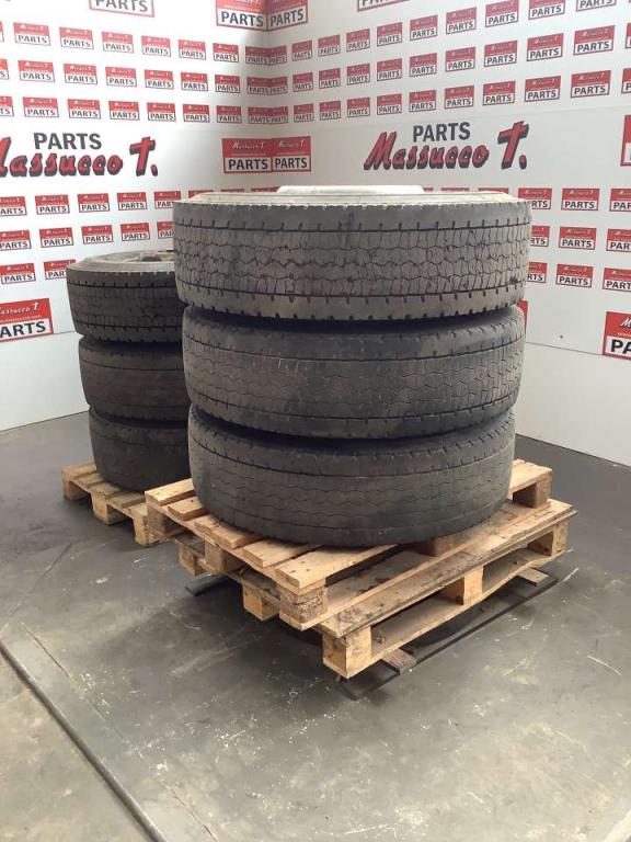 Tire with rim for Kalmar LMV 12-600 Photo 2