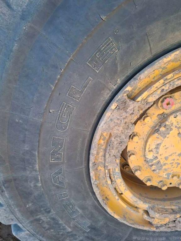 Caterpillar 725C2 Photo 10