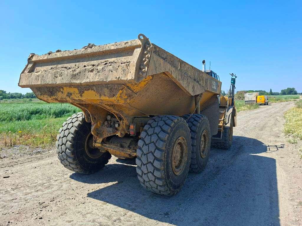 Caterpillar 725C2 Photo 5