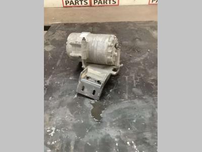 Air conditioning compressor for Volvo FH16 550 6x4 sold by Massucco T. Srl Area Ricambi