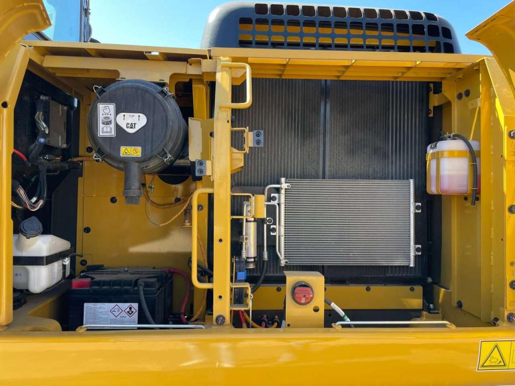 Caterpillar 323D3 Photo 30