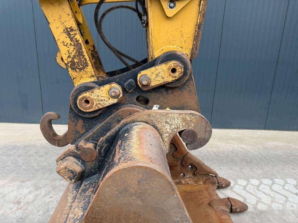 Caterpillar 330 07B Photo 17
