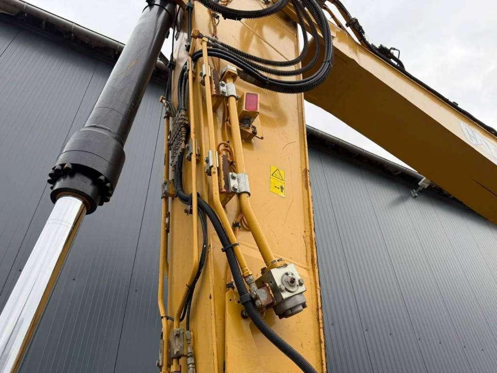 Caterpillar 330 07B Photo 18