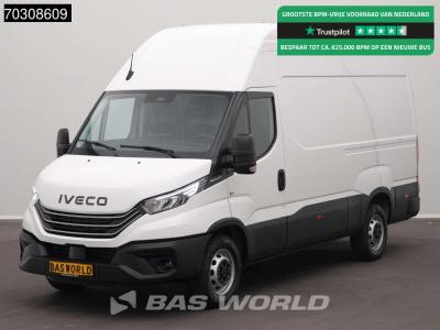 Iveco Daily 35S18 3.0L Automaat L2H3 Extra High 3,5t Trekhaak 180PK LED ACC Navi Airco Camera Parkeersens sold by BAS World B.V.