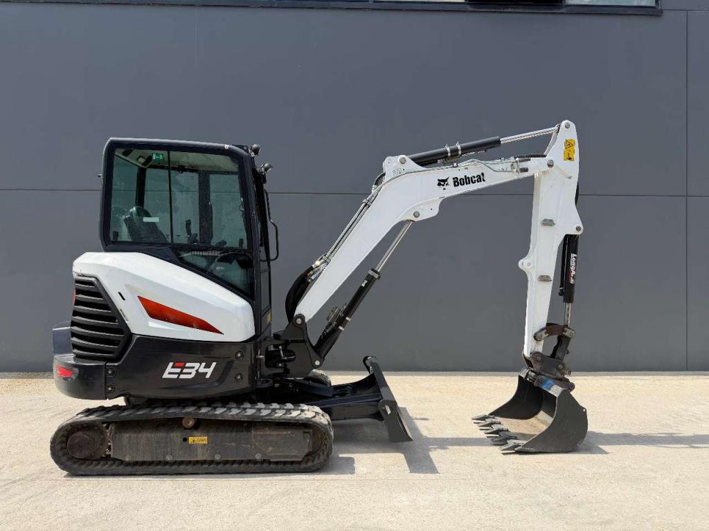 Bobcat E34 Photo 3
