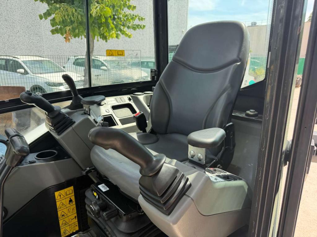 Bobcat E34 Photo 5