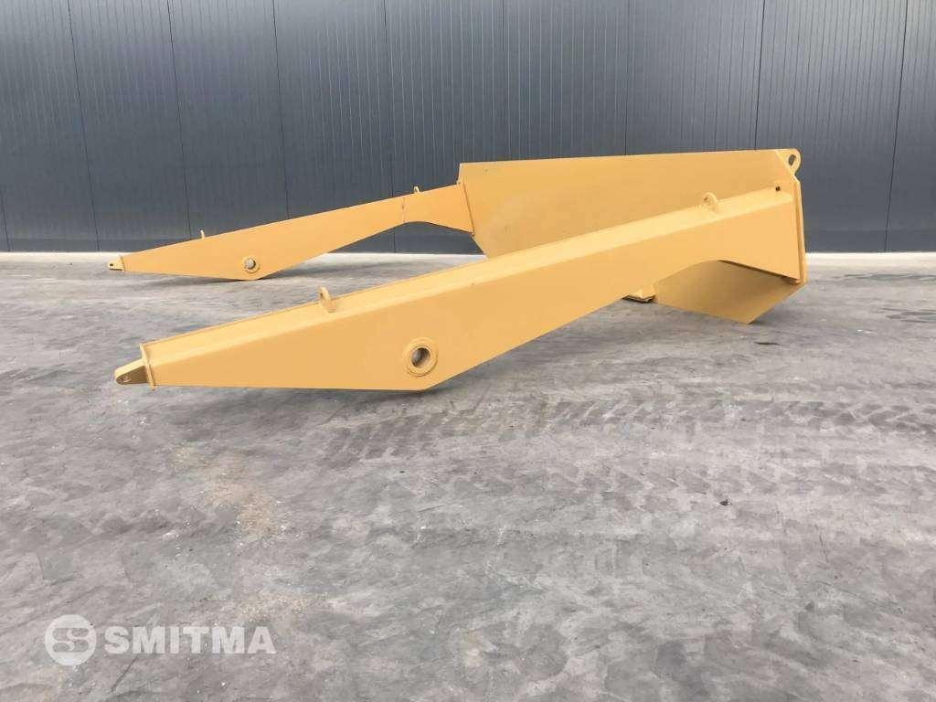 Rear hatch for Caterpillar 740 Photo 3