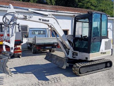 Bobcat 331 Photo 1