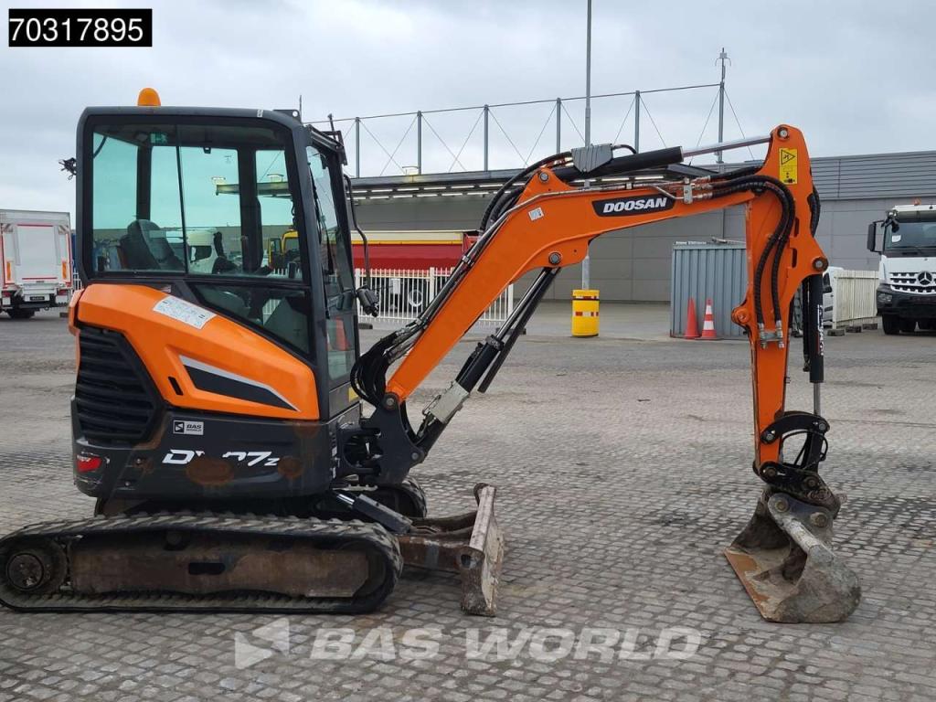 Doosan DX27 Z 3 Buckets Photo 10
