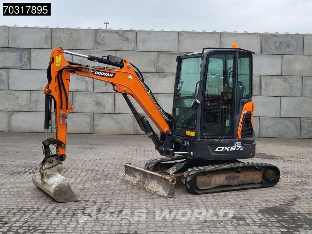 Doosan DX27 Z 3 Buckets Photo 2