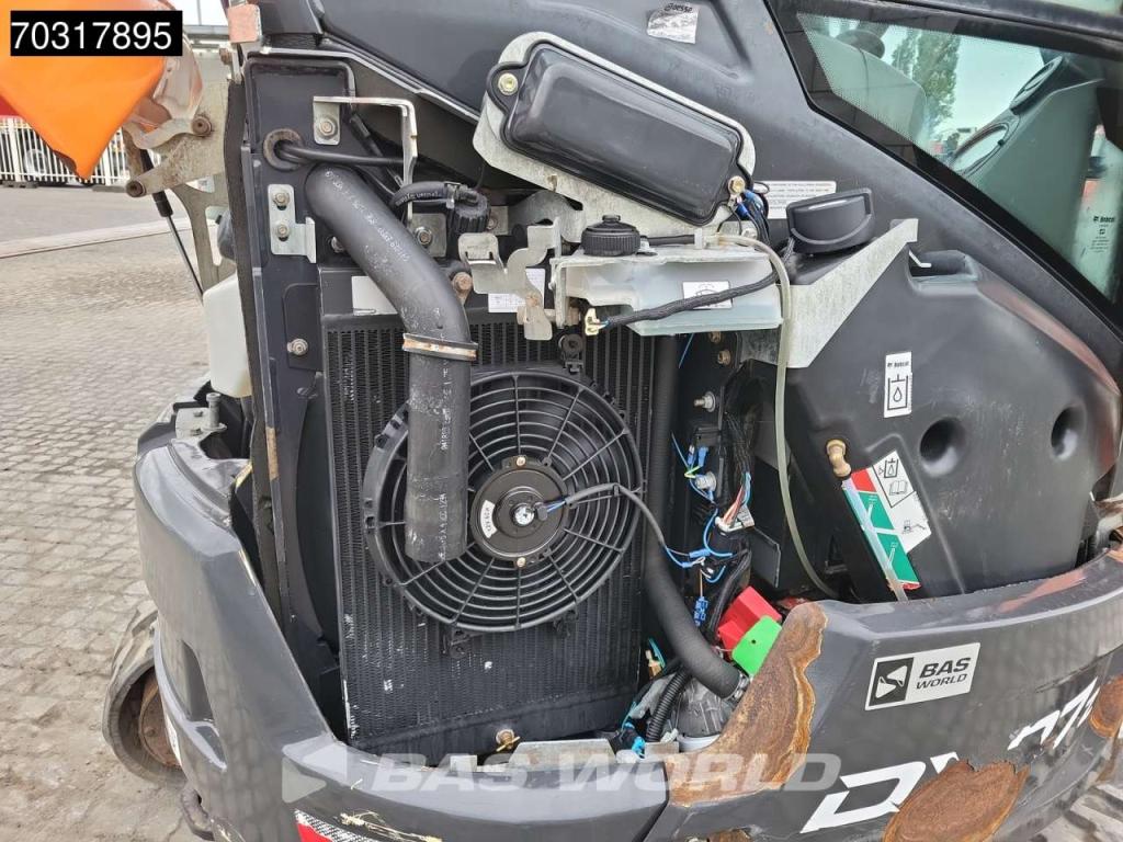Doosan DX27 Z 3 Buckets Photo 30