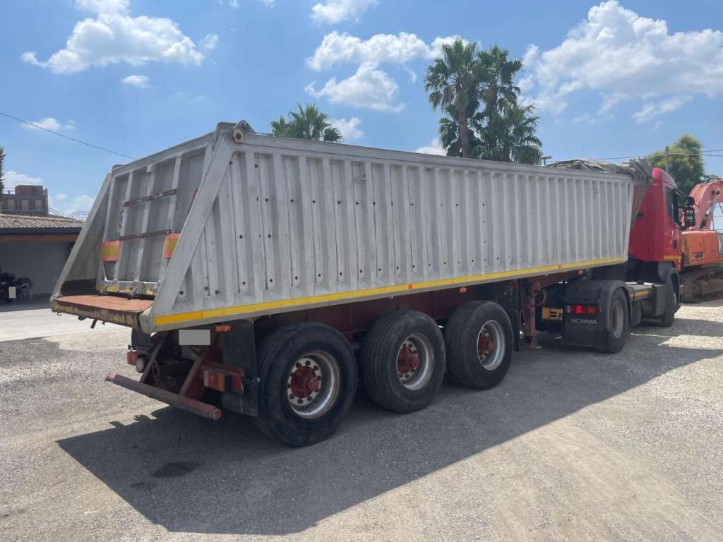 Scania R420 Photo 4