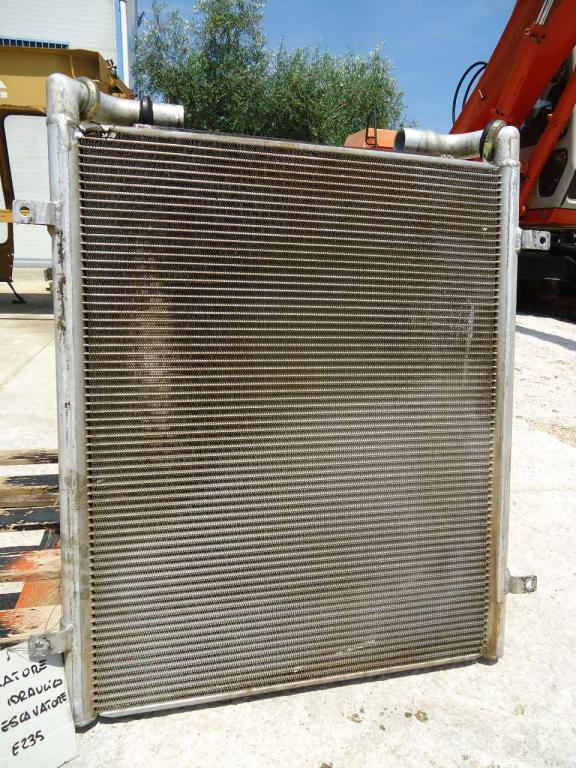 Hydraulic oil cooler for Fiat Kobelco E235 Photo 2