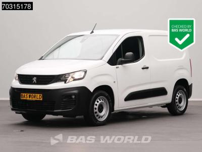Peugeot Partner 110pk Benzine Automaat L1H1 Airco Cruise Parkeersensoren L1 Kompakt A/C Cruise control sold by BAS World B.V.