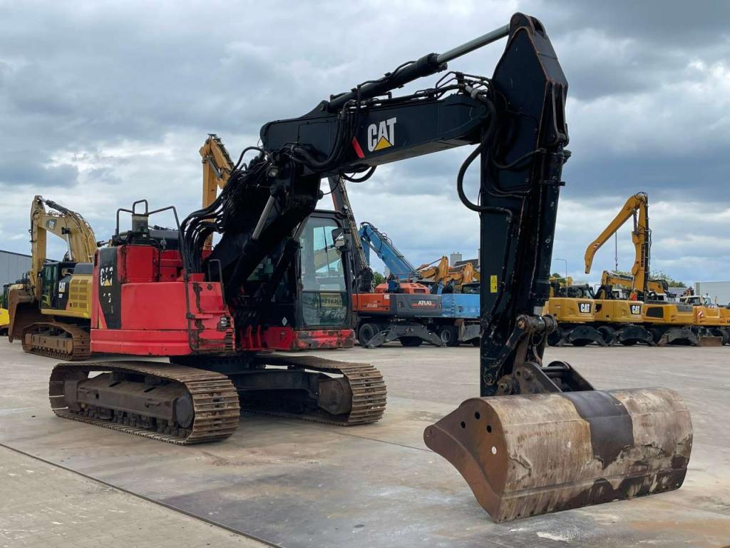 Caterpillar 325 F LCR Photo 7