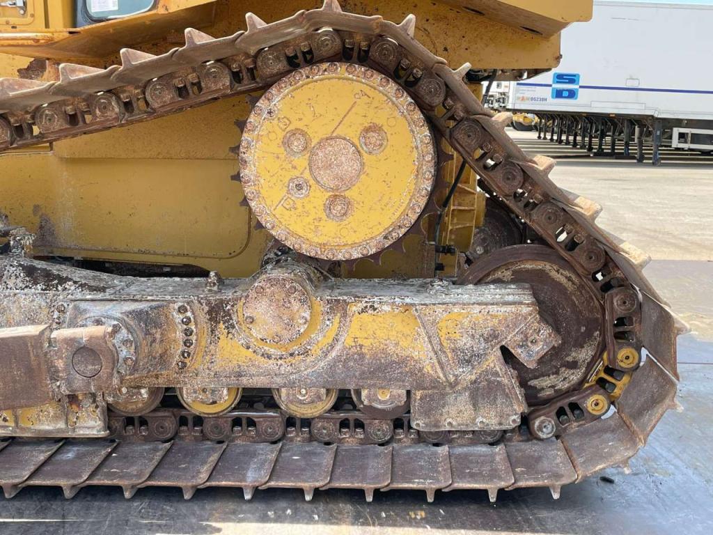 Caterpillar D6T LGP Photo 11
