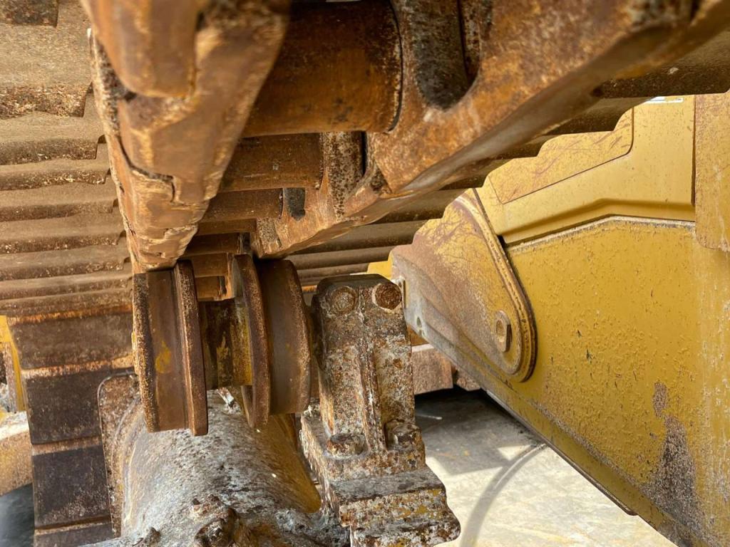 Caterpillar D6T LGP Photo 13