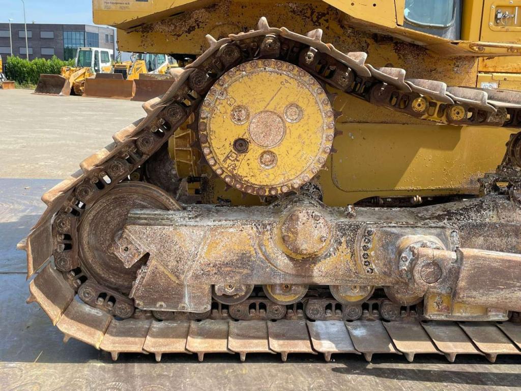 Caterpillar D6T LGP Photo 14