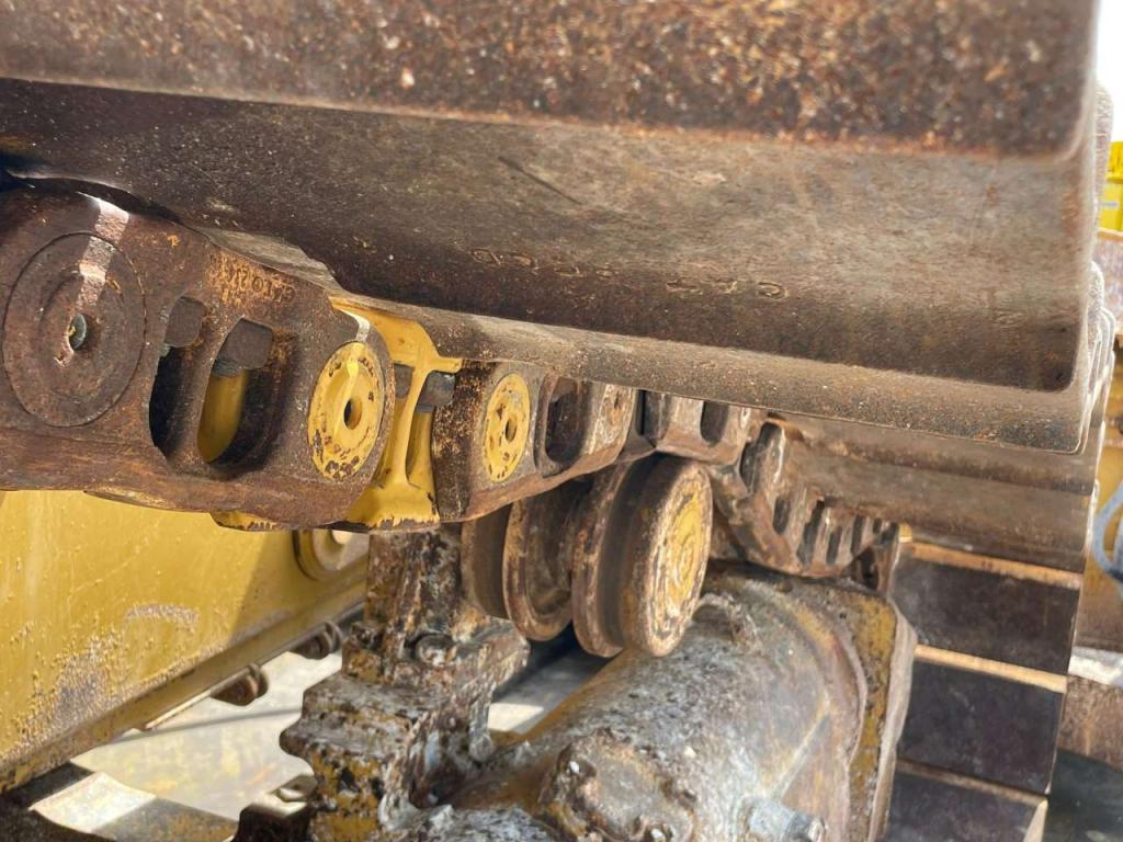 Caterpillar D6T LGP Photo 15