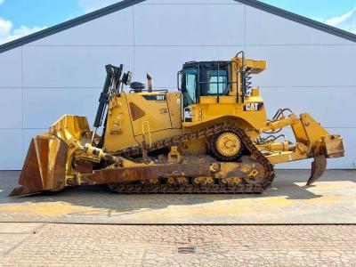 Caterpillar D8T - Ripper / German Machine Photo 1