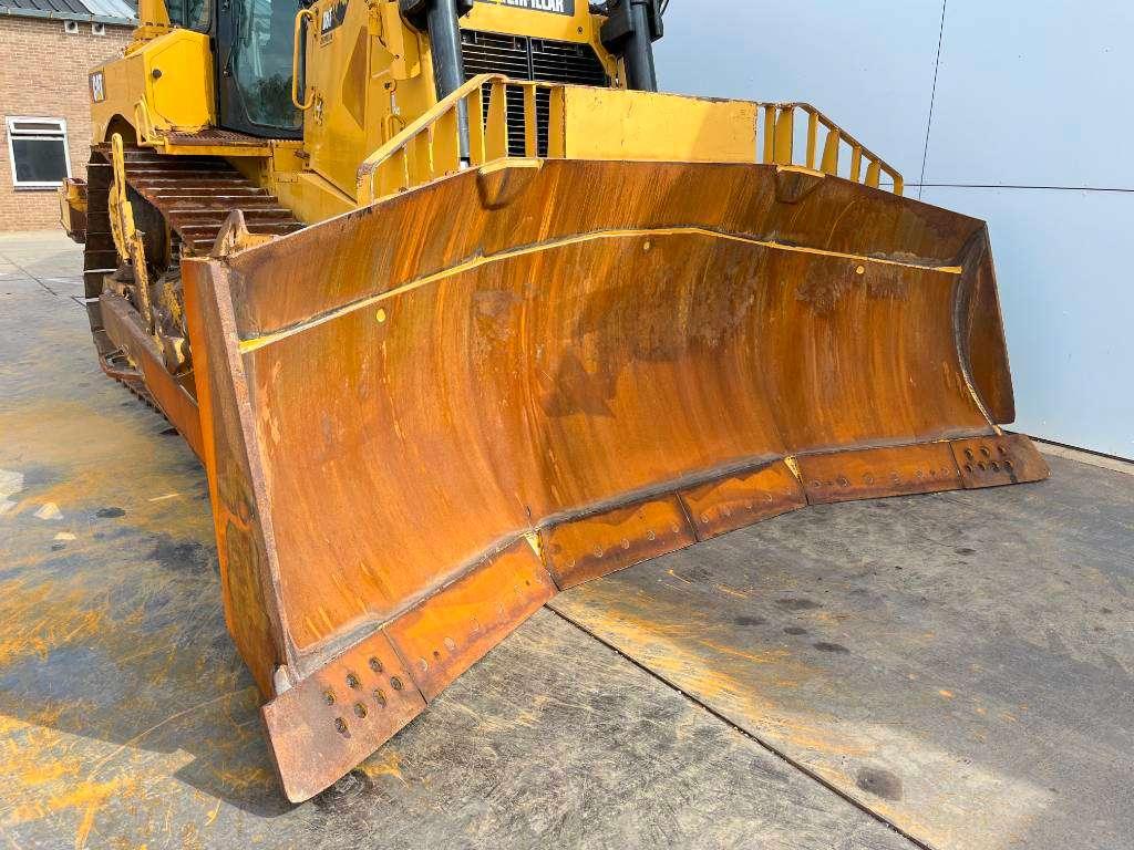 Caterpillar D8T - Ripper / German Machine Photo 16