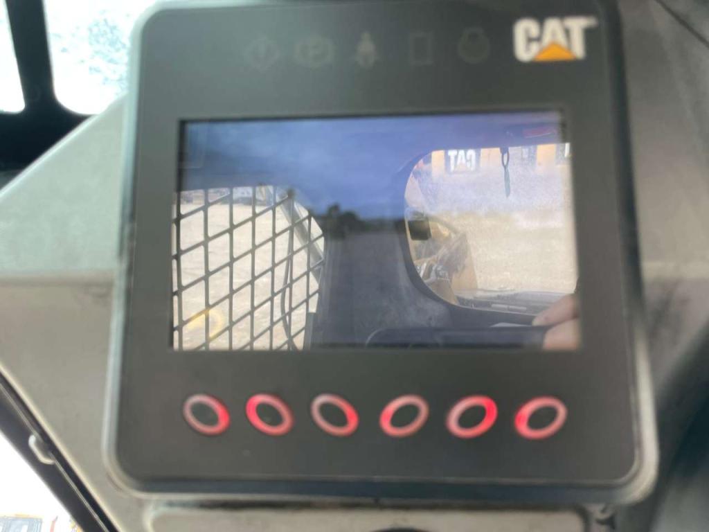 Caterpillar 226D3 Photo 22