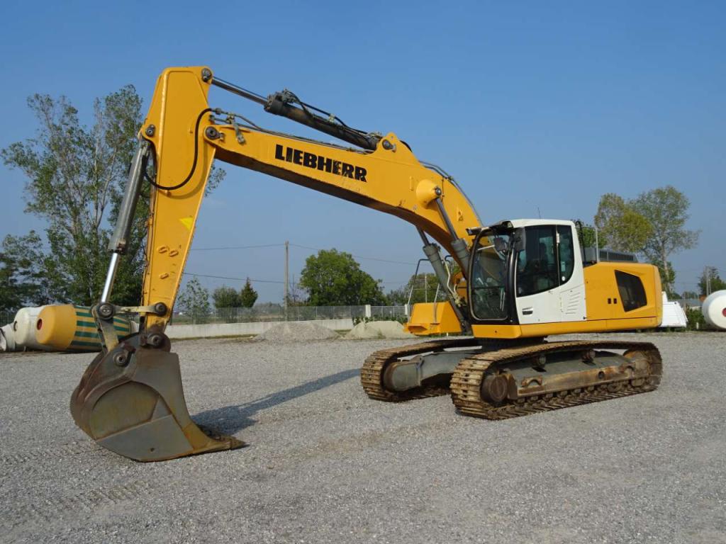Liebherr R936 NLC Photo 1
