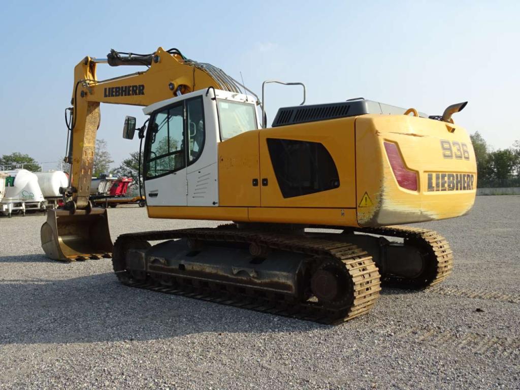 Liebherr R936 NLC Photo 3