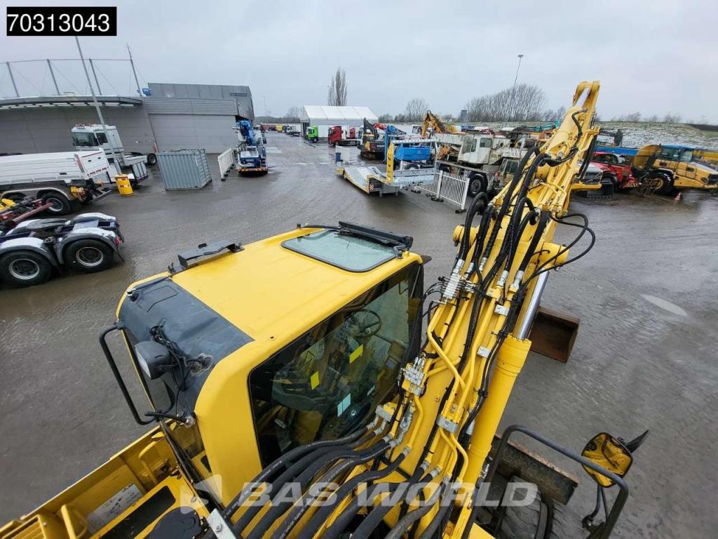 Komatsu PW180 -7E0 Photo 11