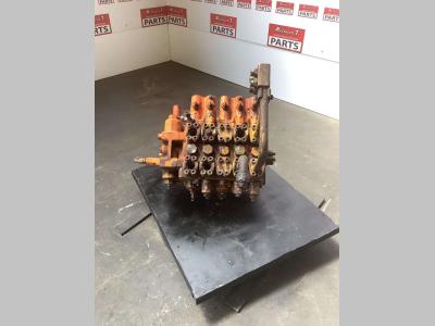 Hydraulic distributor for Fiat Hitachi FH 400 sold by Massucco T. Srl Area Ricambi