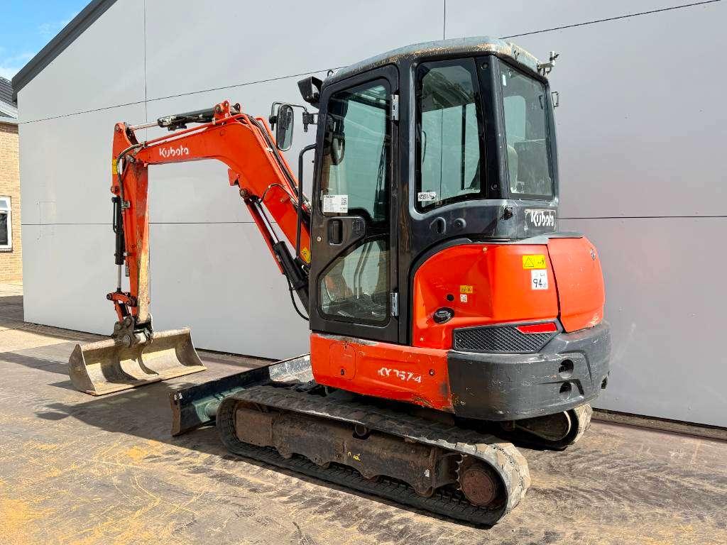 Kubota KX037-4 - Hammer Lines / Quick Coupler Photo 3