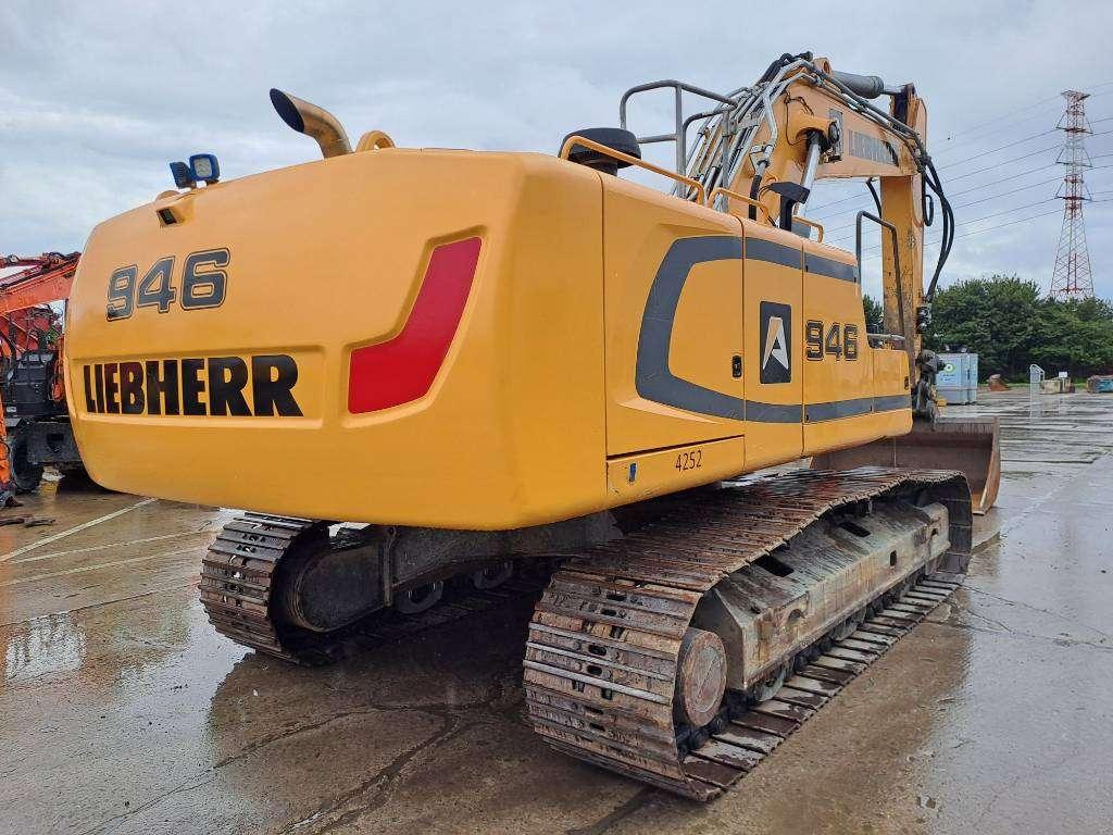Liebherr R 946 LC Photo 4