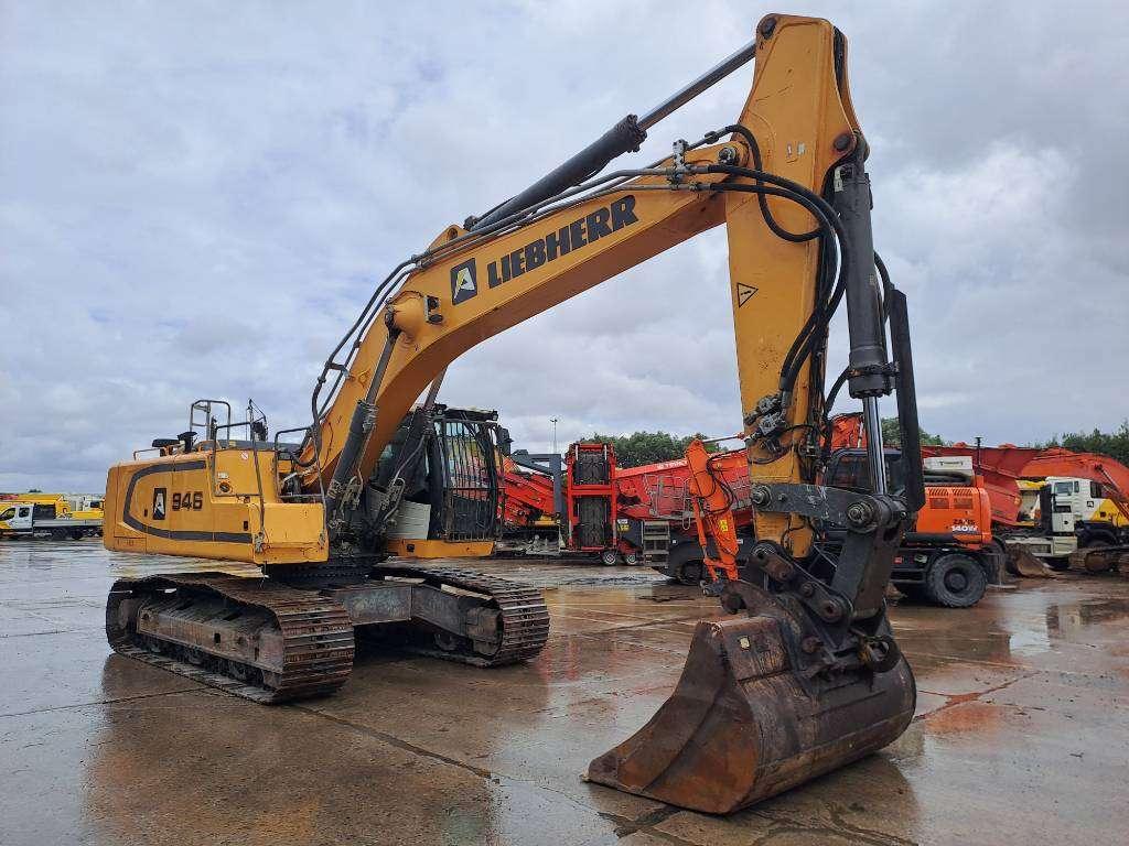 Liebherr R 946 LC Photo 6
